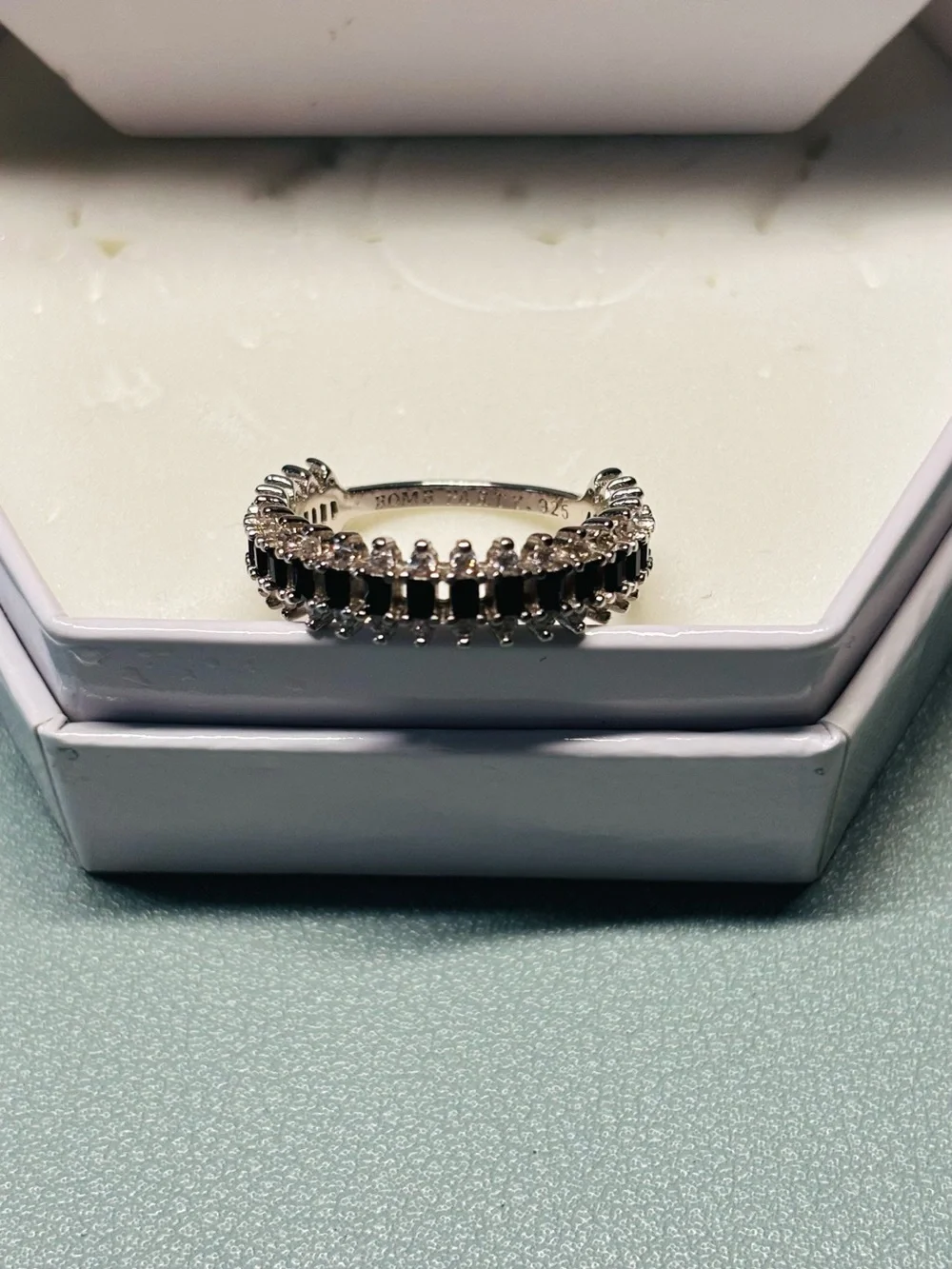 Bomb Party size sterling
